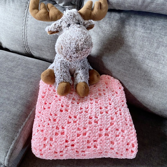 Handmade Crochet Baby Blanket - Picture 9 of 13